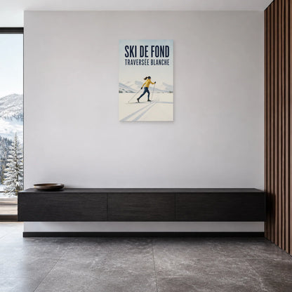 Affiche Ski de fond – Traversée blanche dans une entrée ou un couloir - Art Virtuoso