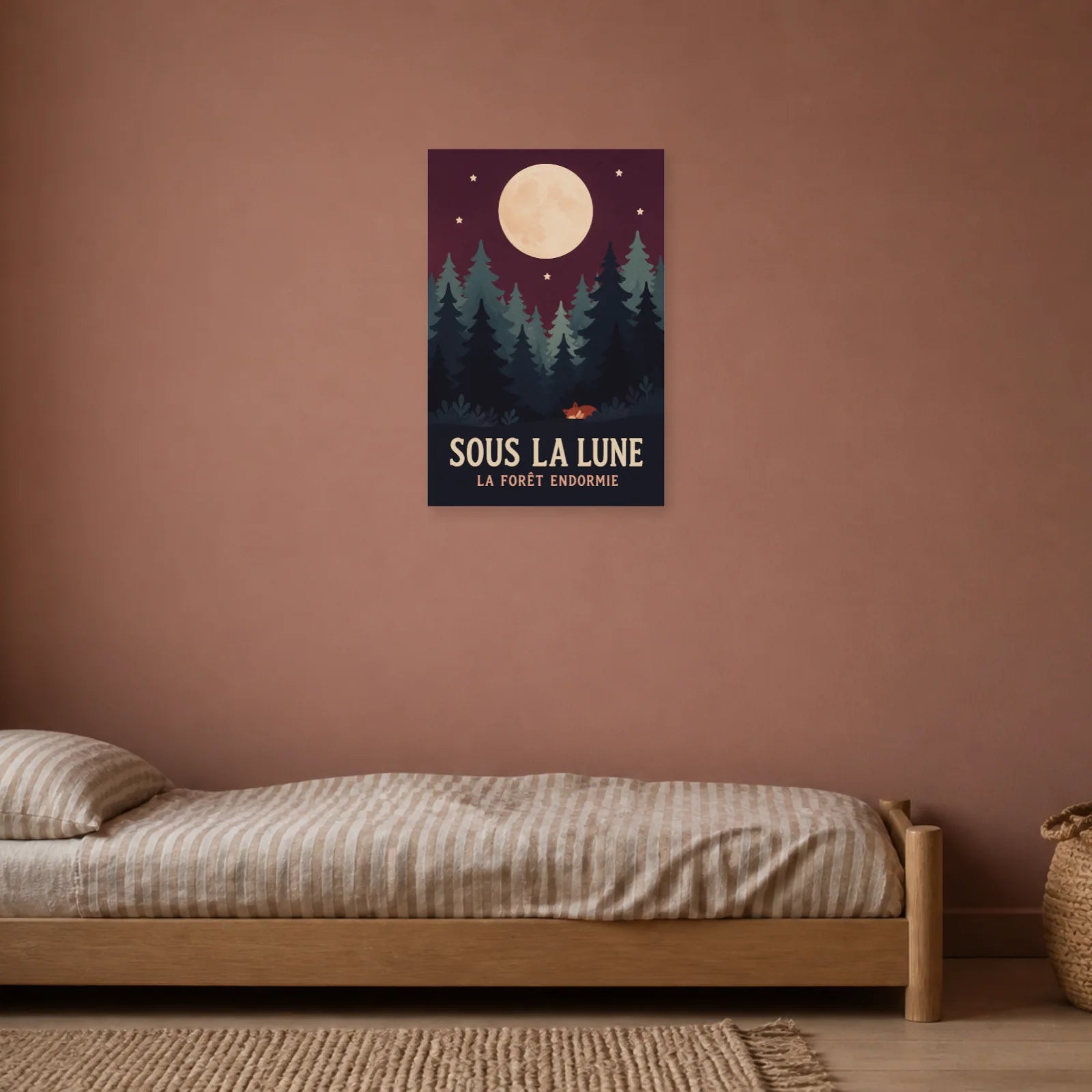 Affiche Sous la Lune – La Forêt Endormie dans une chambre - Art Virtuoso