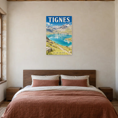 Affiche Tignes - Lac d'été dans une chambre - Art Virtuoso
