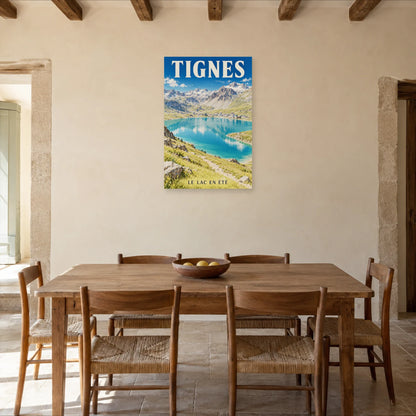 Affiche Tignes - Lac d'été dans une salle à manger - Art Virtuoso