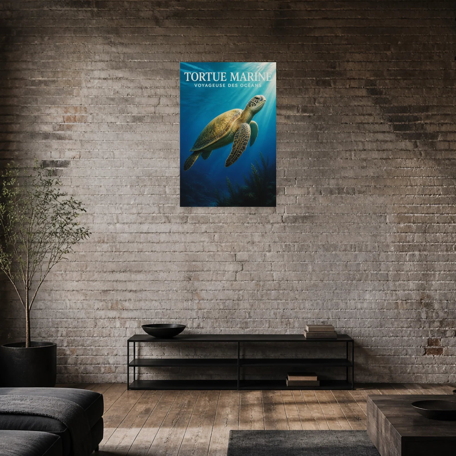 Affiche Tortue Marine – Voyageuse des Océans dans une salle à manger - Art Virtuoso