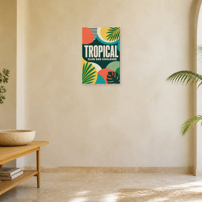 Affiche Tropical Club – Couleurs rétro dans une entrée ou un couloir - Art Virtuoso