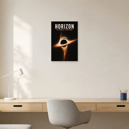 Affiche Horizon – Au Bord du Trou Noir dans un bureau - Art Virtuoso