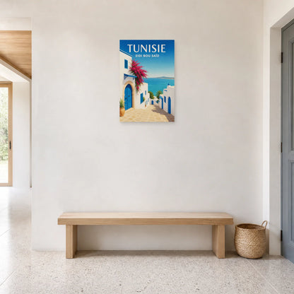 Affiche Tunisie – Sidi Bou Saïd dans une entrée ou un couloir - Art Virtuoso