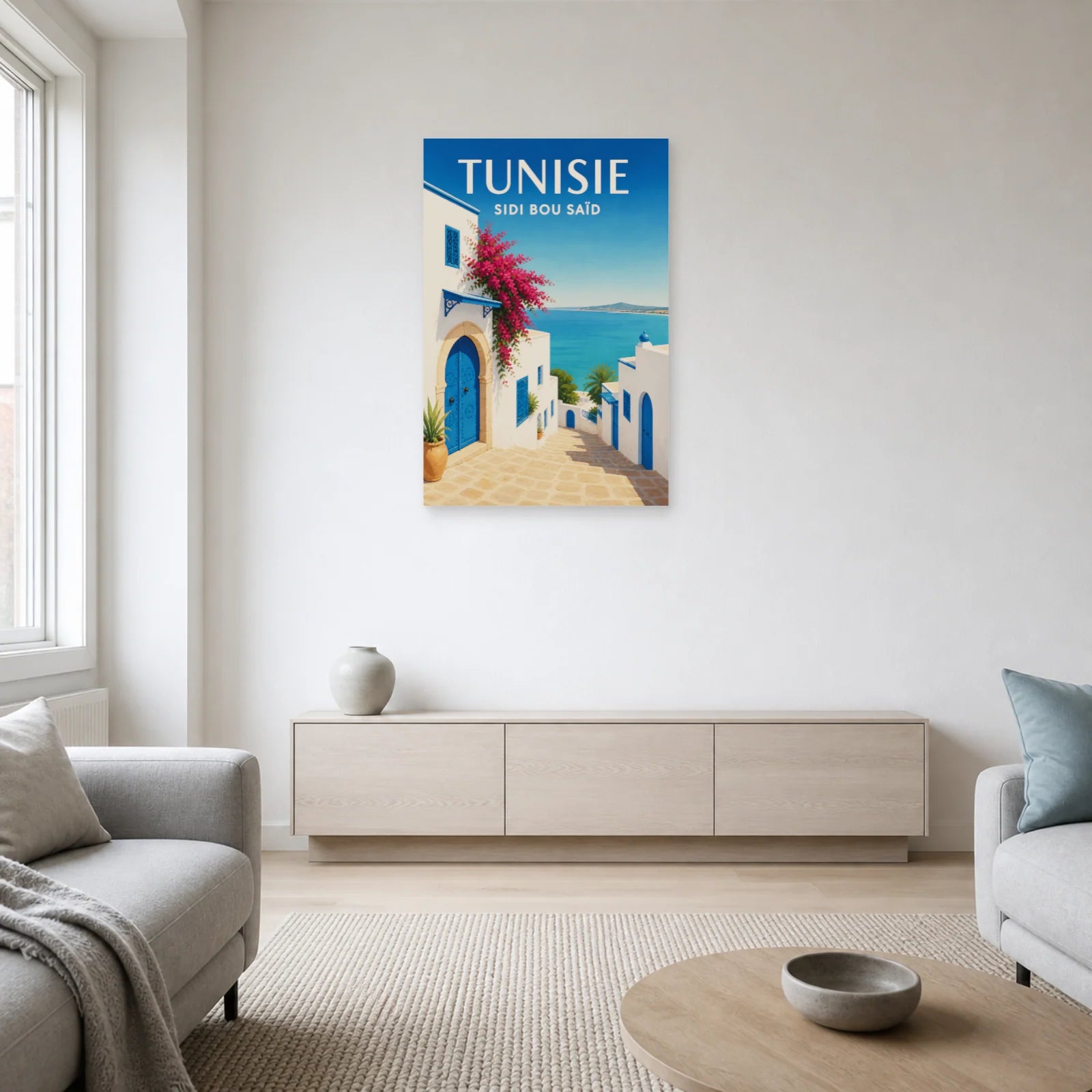 Affiche Tunisie – Sidi Bou Saïd dans un salon - Art Virtuoso