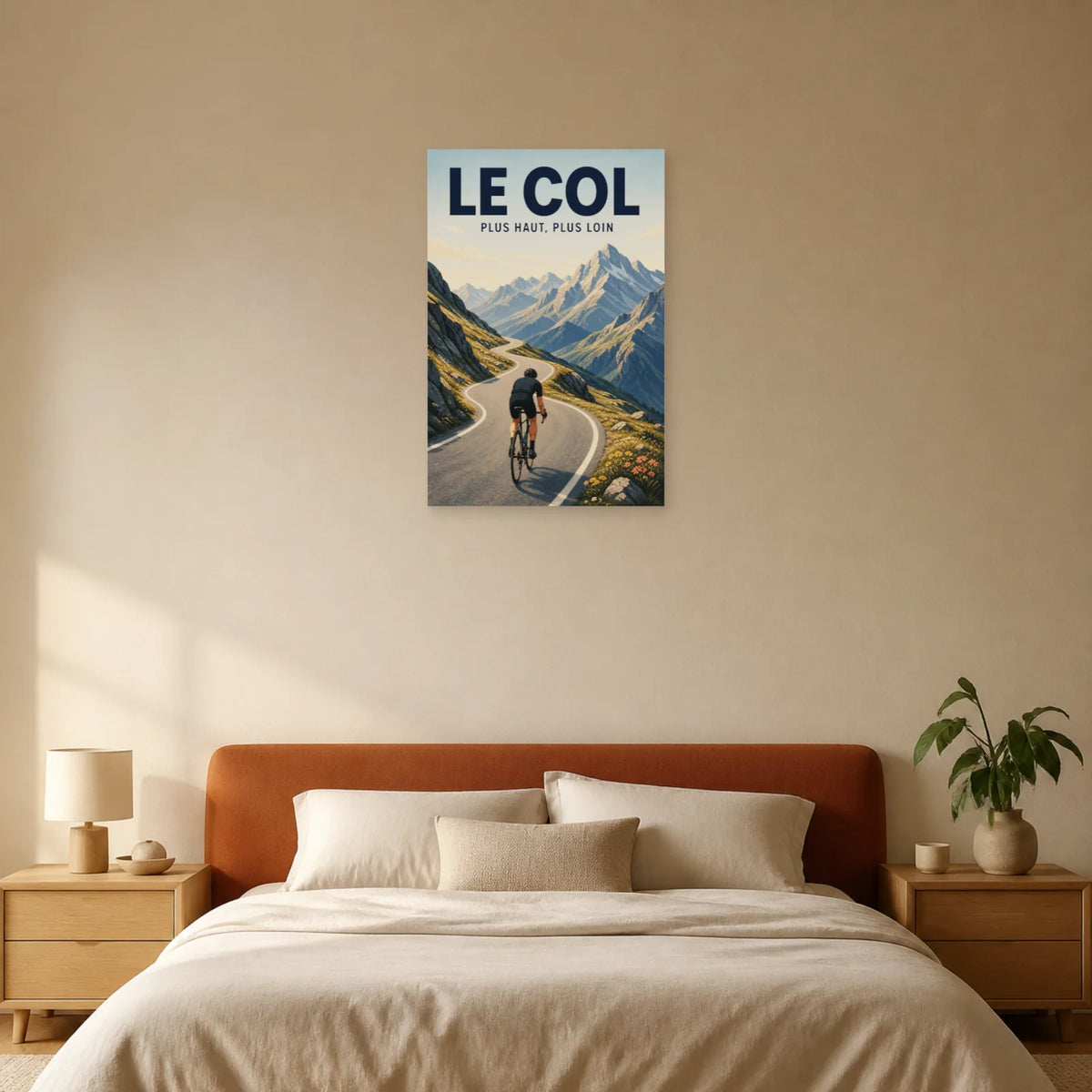 Affiche Cyclisme montagne – Le col dans une chambre - Art Virtuoso