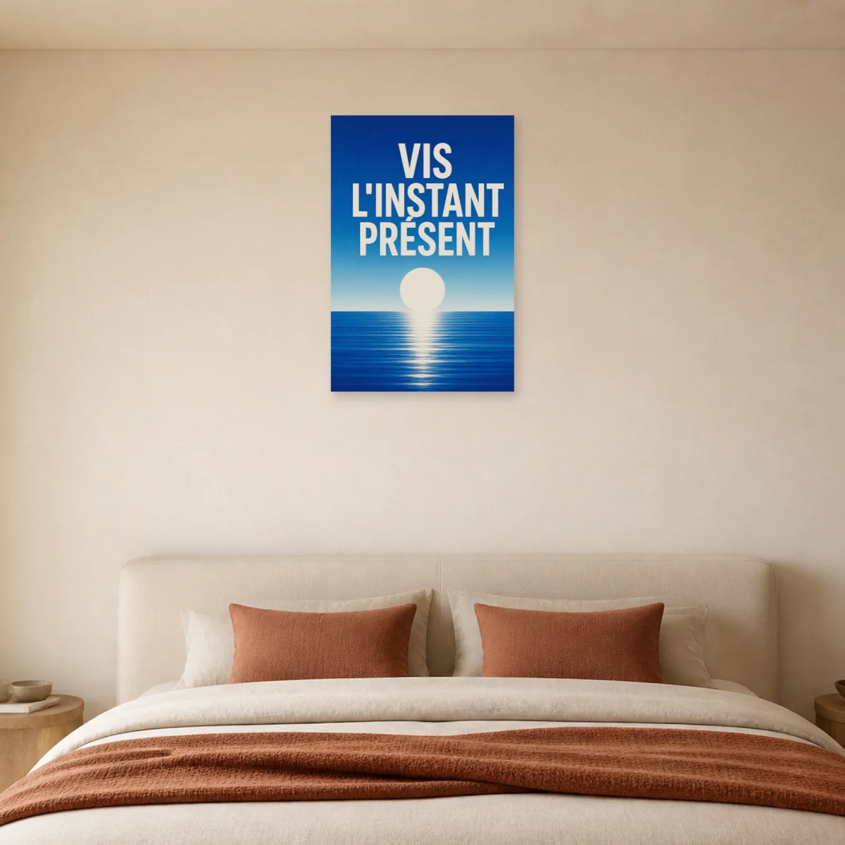 Affiche Vis l’instant présent – Horizon bleu dans une chambre - Art Virtuoso