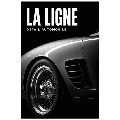 Affiche La ligne – Détail automobile, photographie automobile noir et blanc en gros plan sculptural verticale, format 40 × 60 cm
