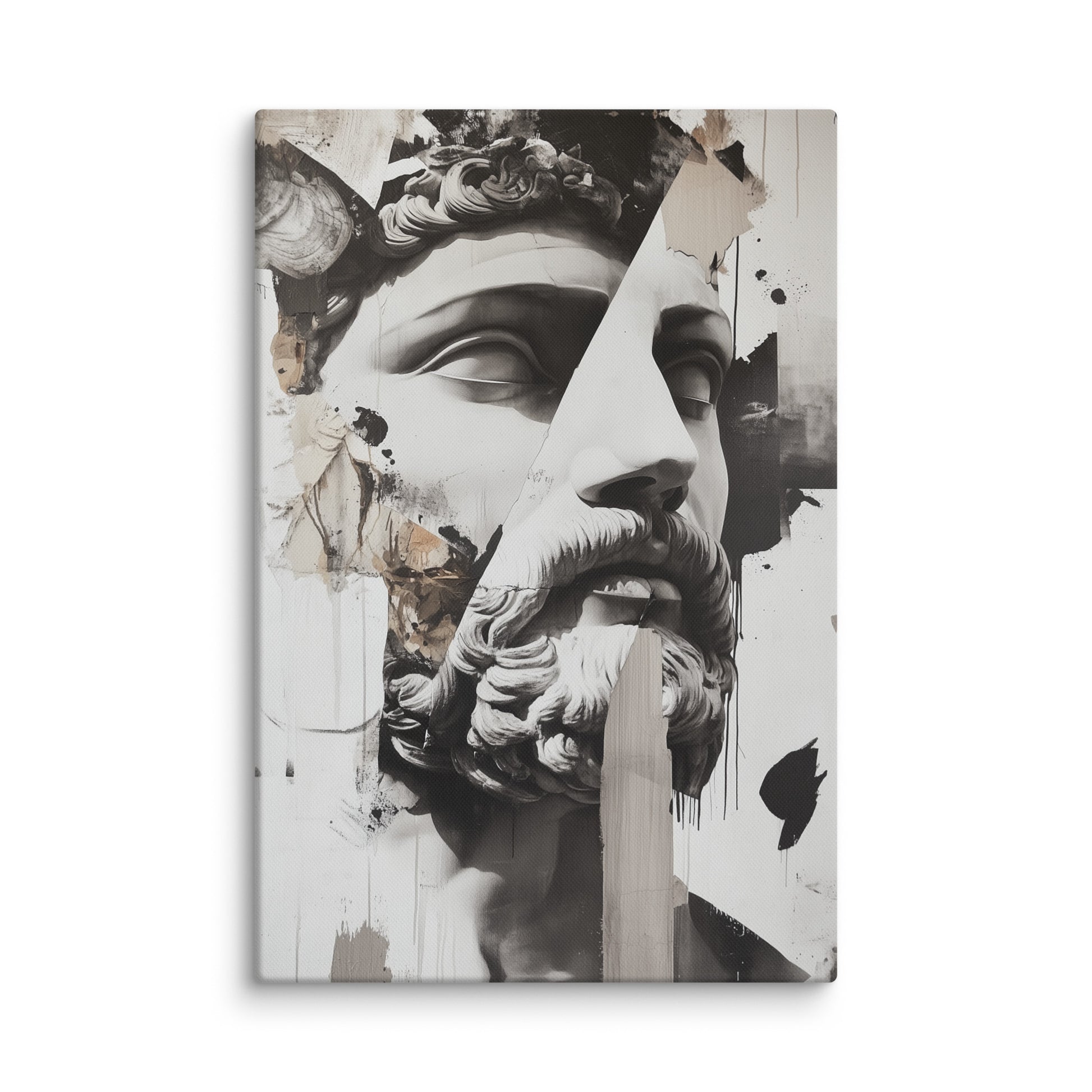 Visage sculptural fragmenté par des papiers blancs et des aplats noirs
