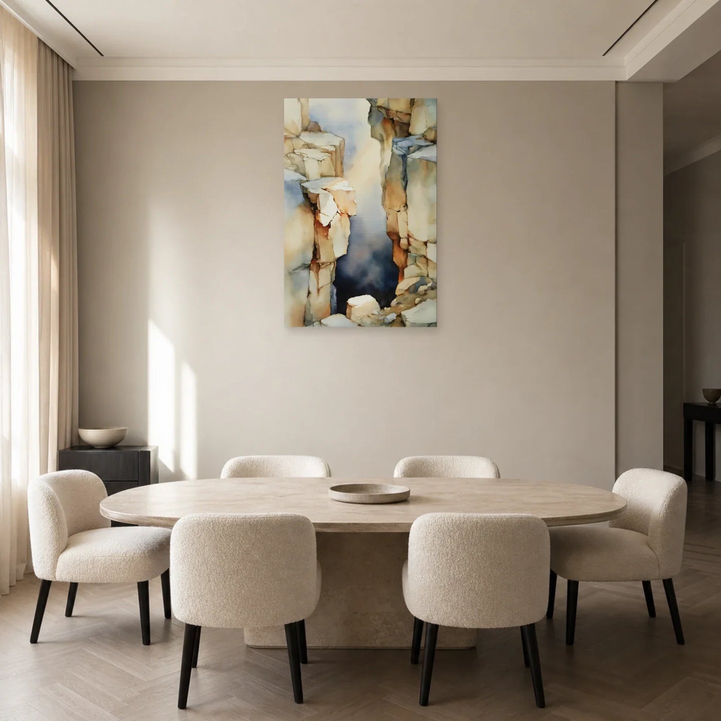 tableau abstrait géologique beige taupe exposé dans une salle à manger
