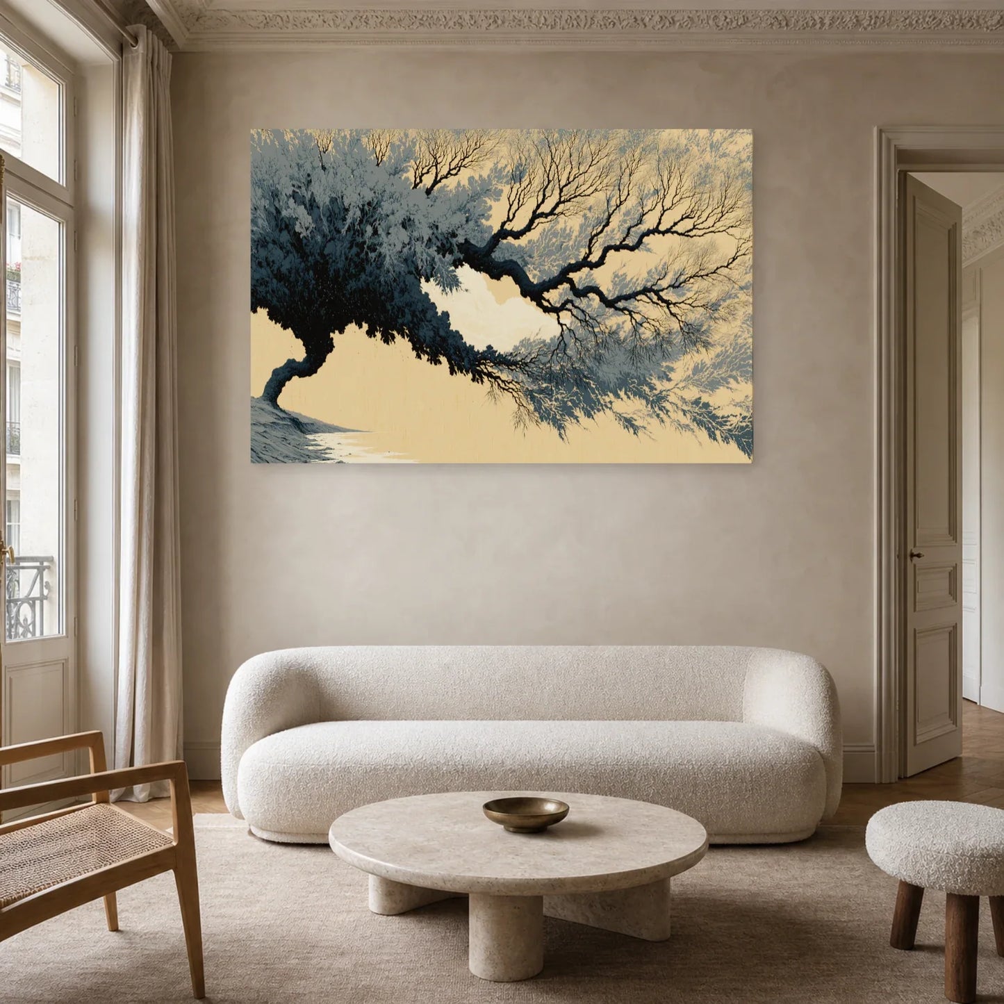 Tableau Arbre Noir et Beige Japonisant - Ramure d’Encre présenté dans un salon avec canapé beige