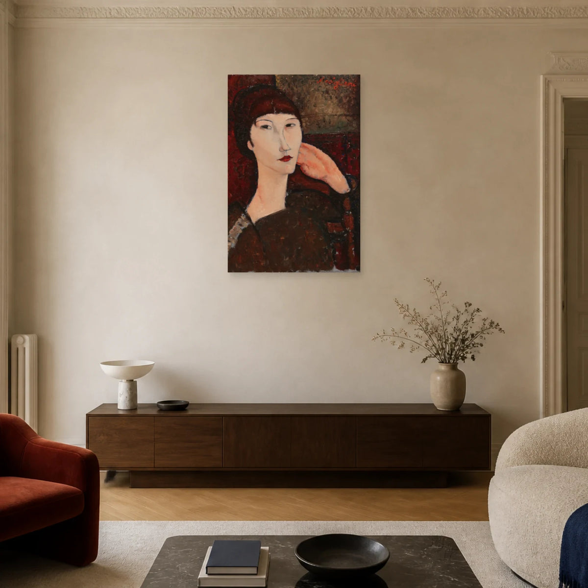 Tableau Adrienne (Femme à la frange) – Amedeo Modigliani dans un salon - Art Virtuoso