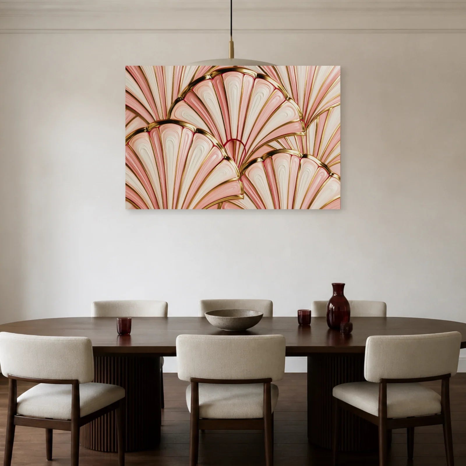 Tableau Art Déco Rose présenté dans une salle à manger - Art Virtuoso