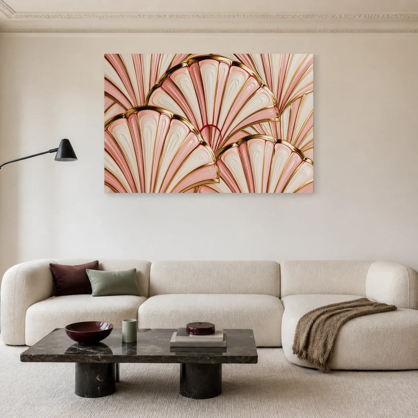 Tableau Art Déco Rose présenté dans un salon - Art Virtuoso