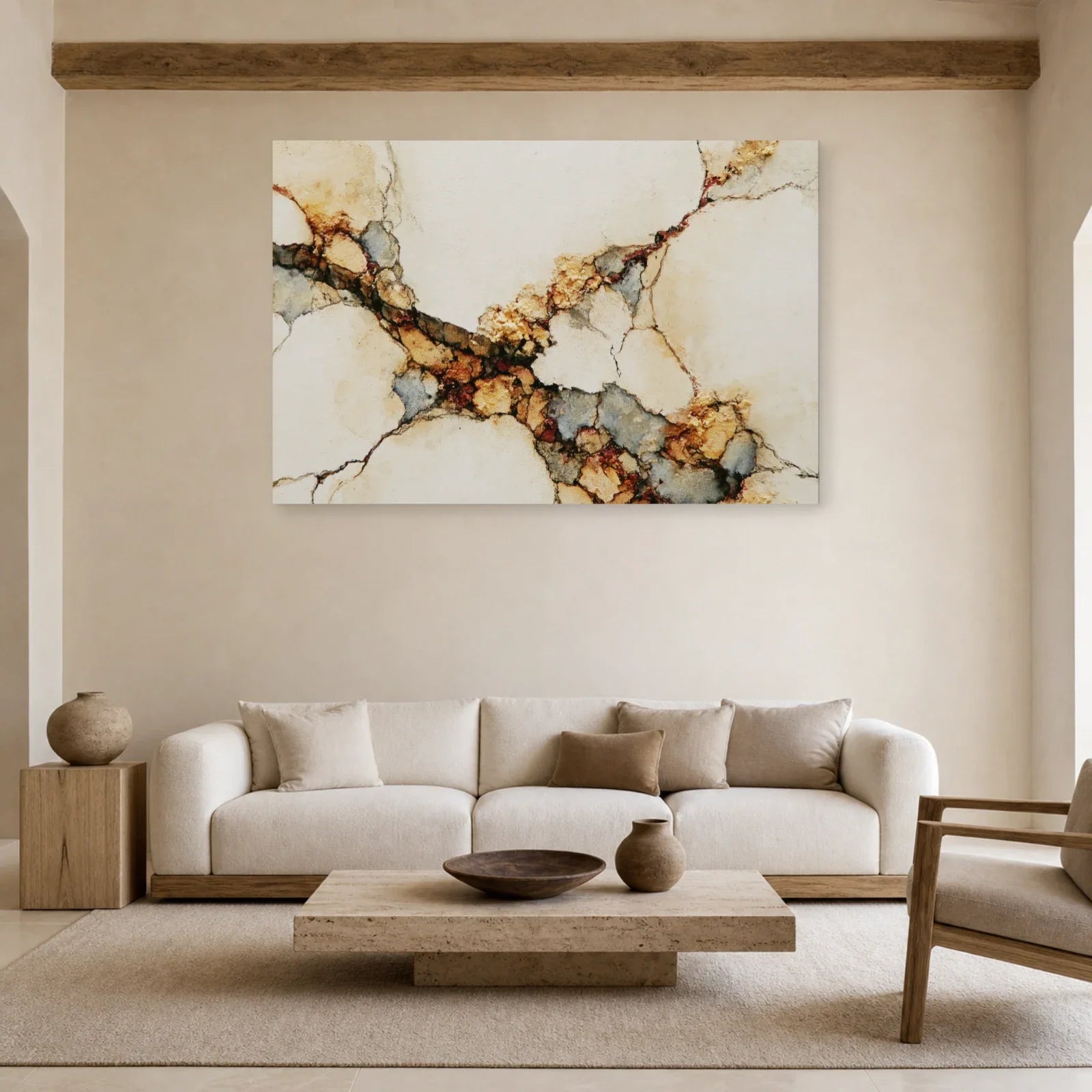 Tableau à la fracture minérale présenté dans un salon