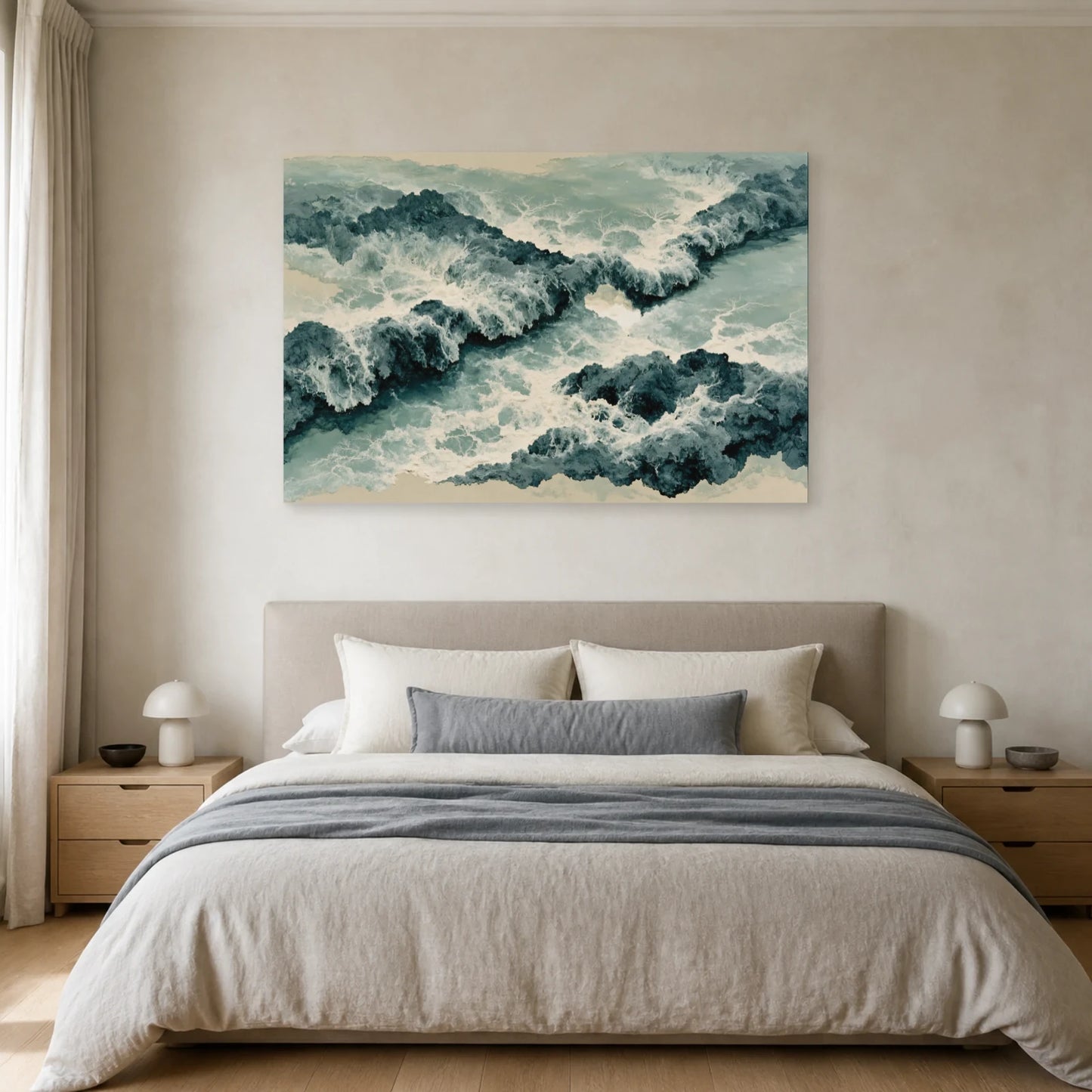 Tableau Mer : Vagues Beige et Gris - Écume Bleu Minéral dans une chambre - Art Virtuoso