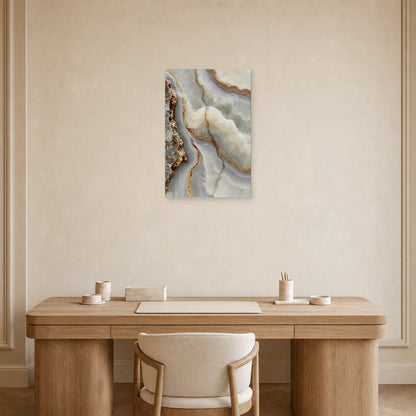 Abstraction minérale beige et grise installée dans un bureau