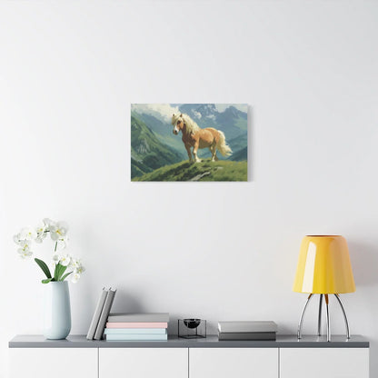 Tableau Tyrol au-dessus d'un buffet bois clair
