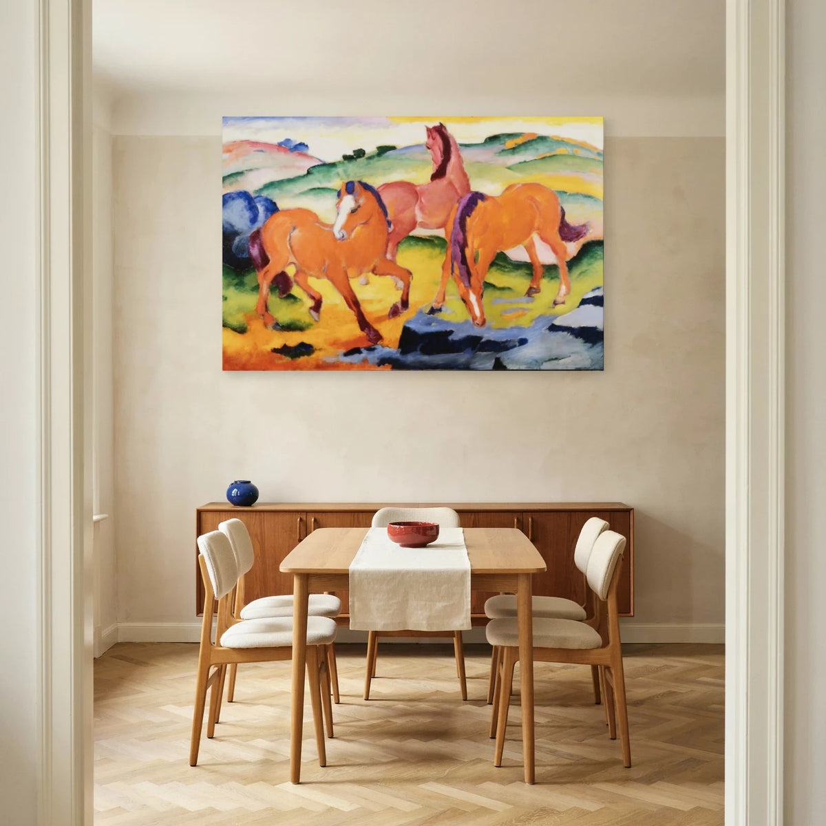 Tableau Chevaux rouges – Franz Marc dans une salle à manger - Art Virtuoso