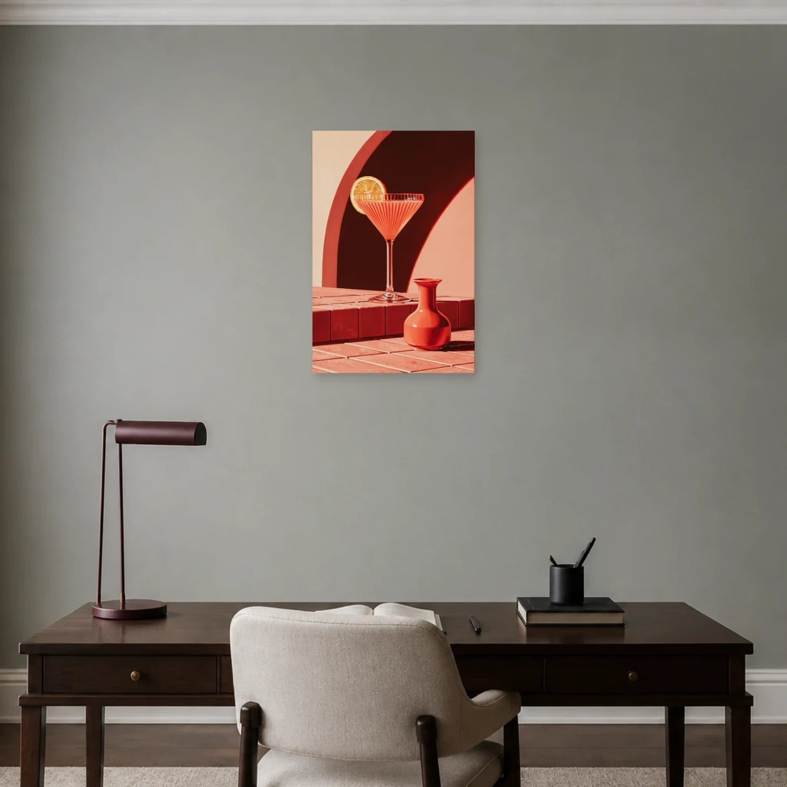 Tableau Cocktail Rose Rétro présenté dans un bureau - Art Virtuoso