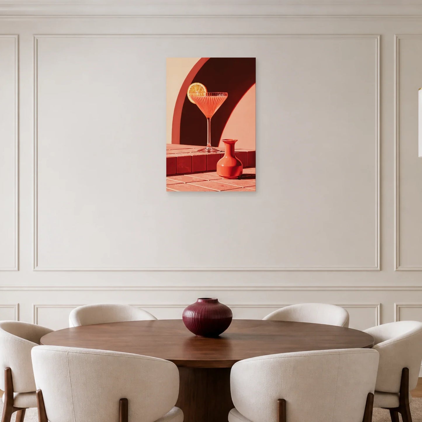 Tableau Cocktail Rose Rétro présenté dans une salle à manger - Art Virtuoso