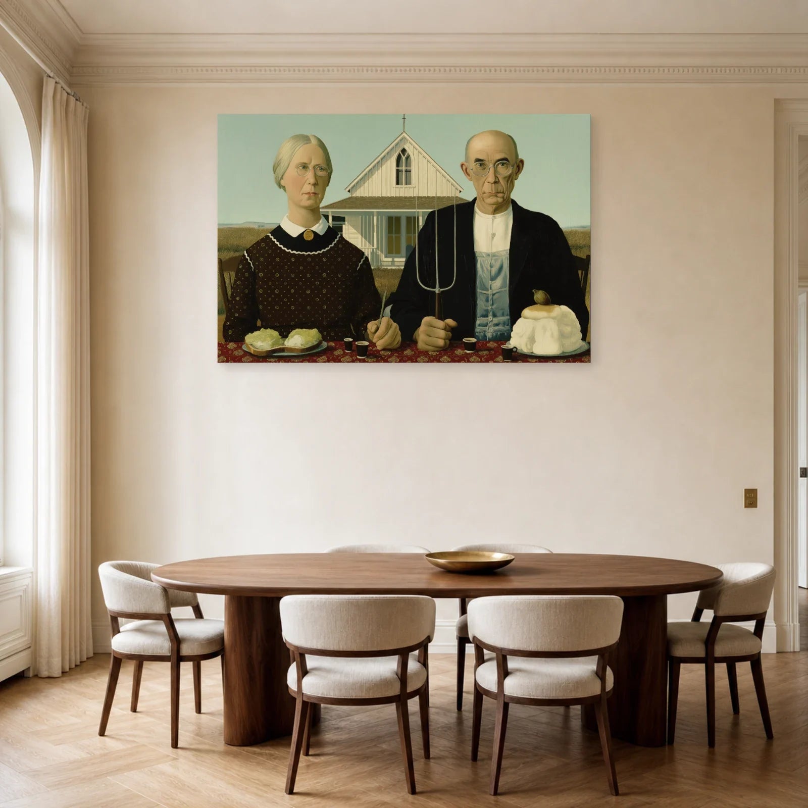 Tableau du repas absurde au-dessus d'un buffet de salle à manger