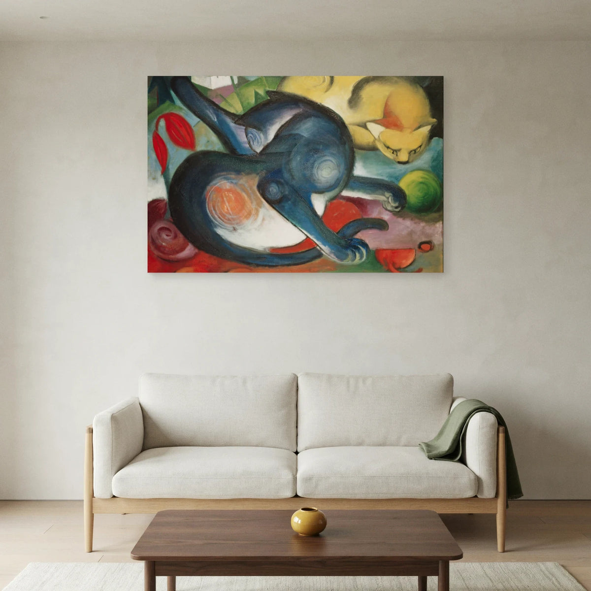 Tableau Deux Chats, bleu et jaune – Franz Marc dans un salon - Art Virtuoso