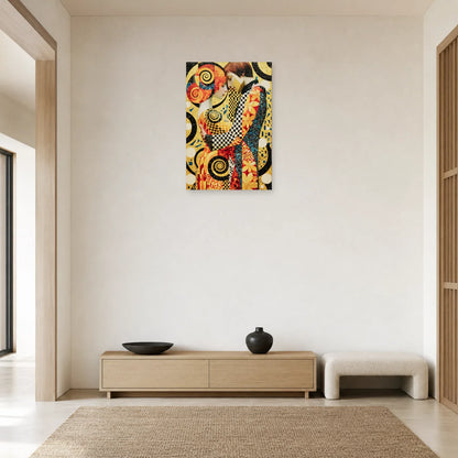 Tableau de l'étreinte dorée accroché dans une entrée
