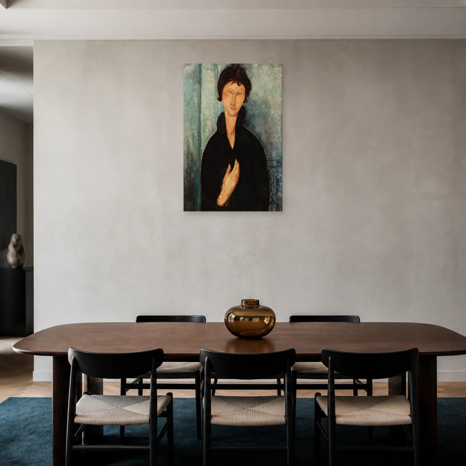 Tableau Femme aux yeux bleus – Amedeo Modigliani dans une salle à manger - Art Virtuoso