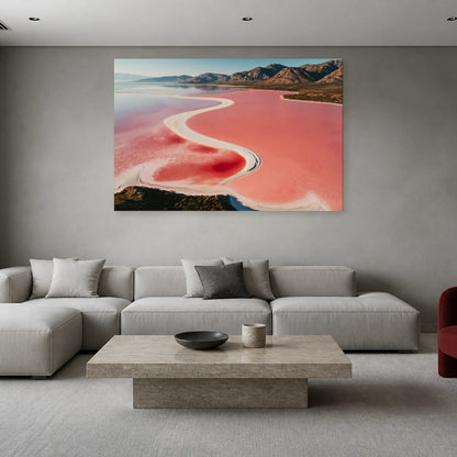 Tableau Lac Rose présenté dans un salon - Art Virtuoso