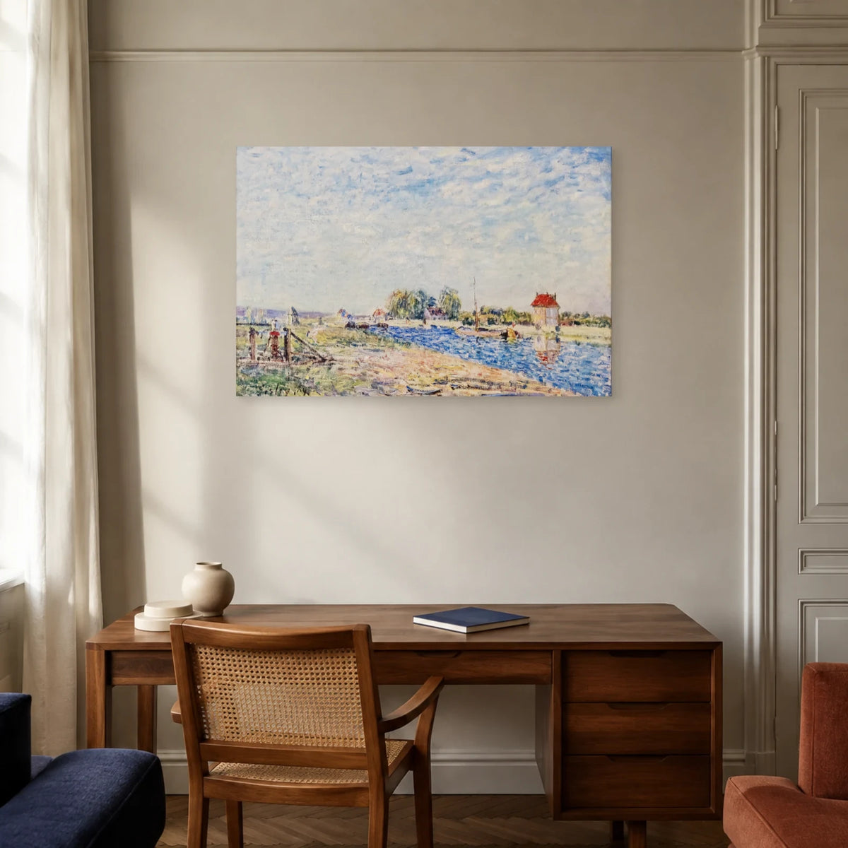 Tableau Le Canal du Loing – Alfred Sisley dans un bureau - Art Virtuoso