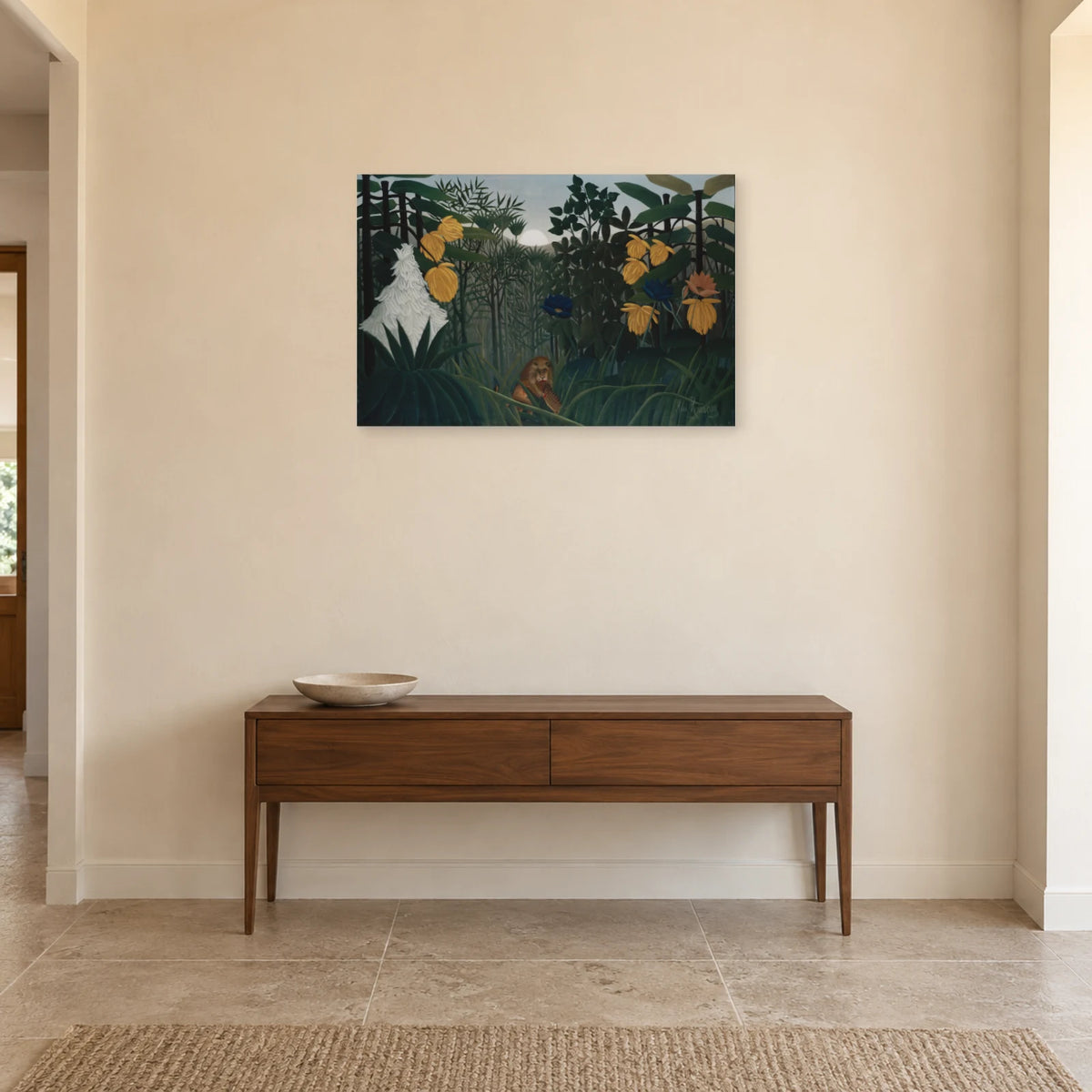 Tableau Le Repas du lion – Henri Rousseau dans une entrée ou un couloir - Art Virtuoso