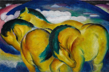 Trois chevaux jaunes dans un paysage bleu – toile format M