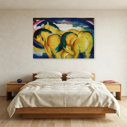 Tableau Les Petits Chevaux jaunes – Franz Marc dans une chambre - Art Virtuoso