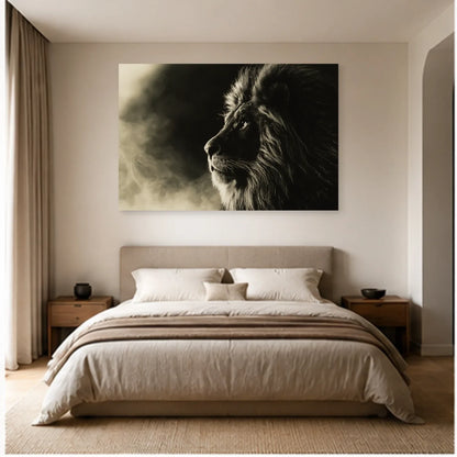 Tableau Lion Noir et Blanc - Profil Majestueux dans une chambre - Art Virtuoso