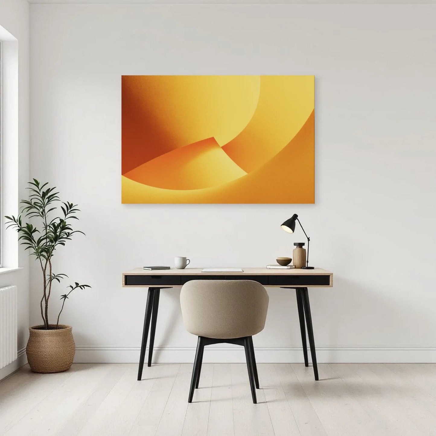 Tableau rétro jaune à courbes dans un bureau en bois foncé Art Virtuoso