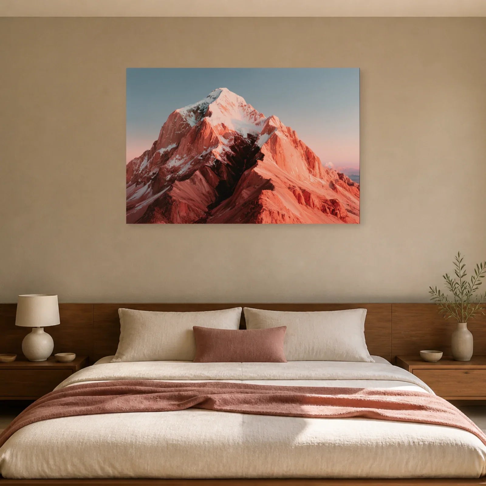 Tableau Montagnes Roses présenté dans une chambre - Art Virtuoso