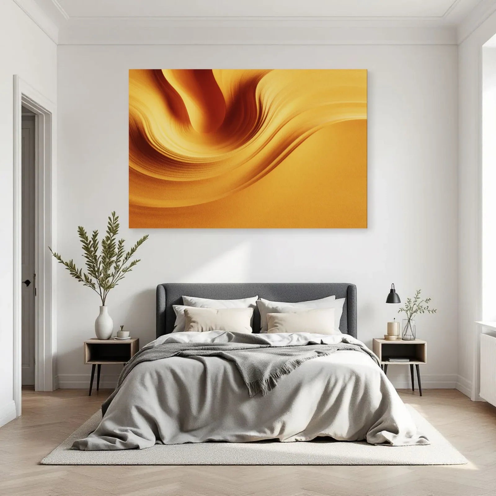 Tableau horizontal safran et ocre au-dessus d'un lit écru Art Virtuoso