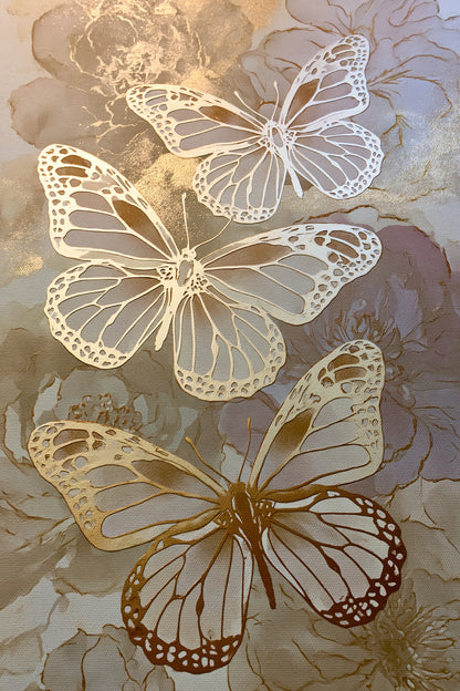 Tableau papillons blancs et dorés effet papier découpé - format S