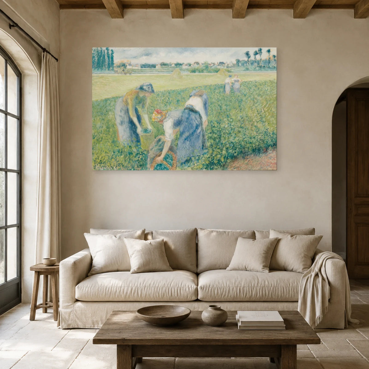 Tableau Paysannes travaillant dans les champs, Pontoise – Camille Pissarro dans un salon - Art Virtuoso