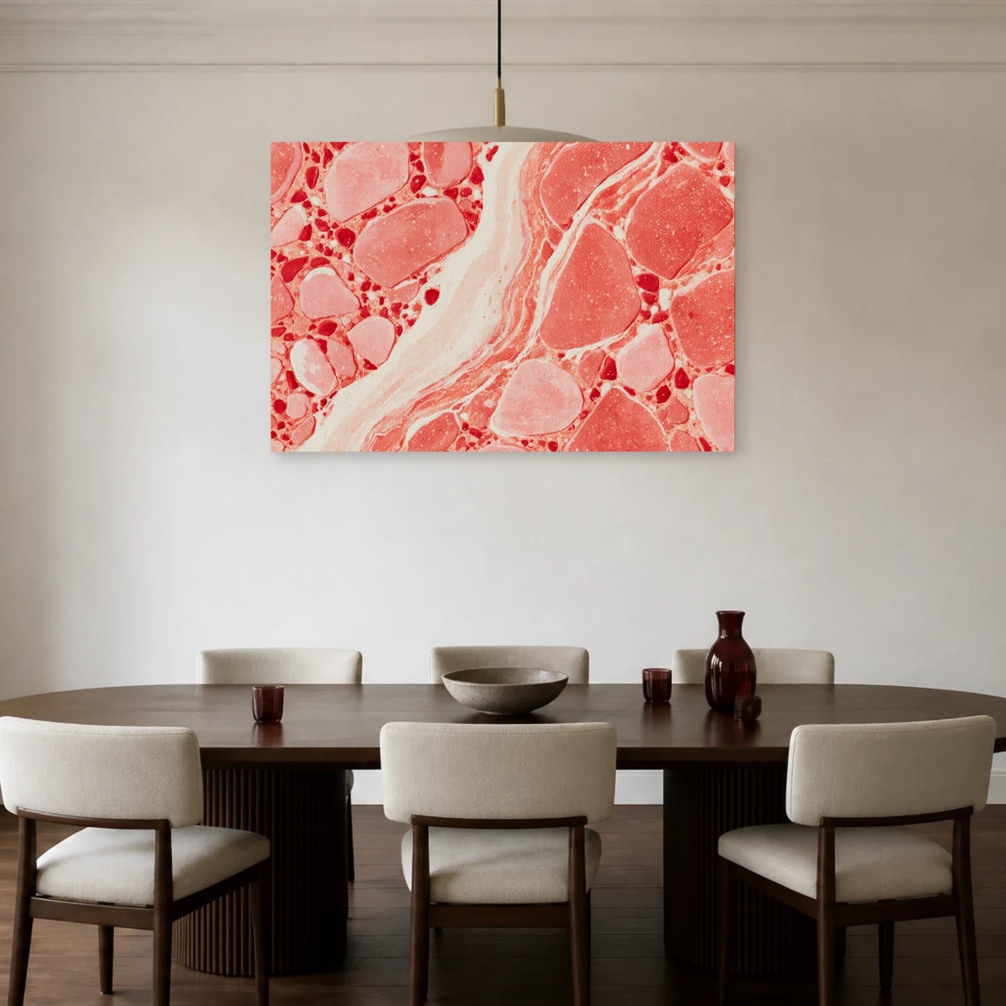 Tableau Terrazzo Rose présenté dans une salle à manger - Art Virtuoso