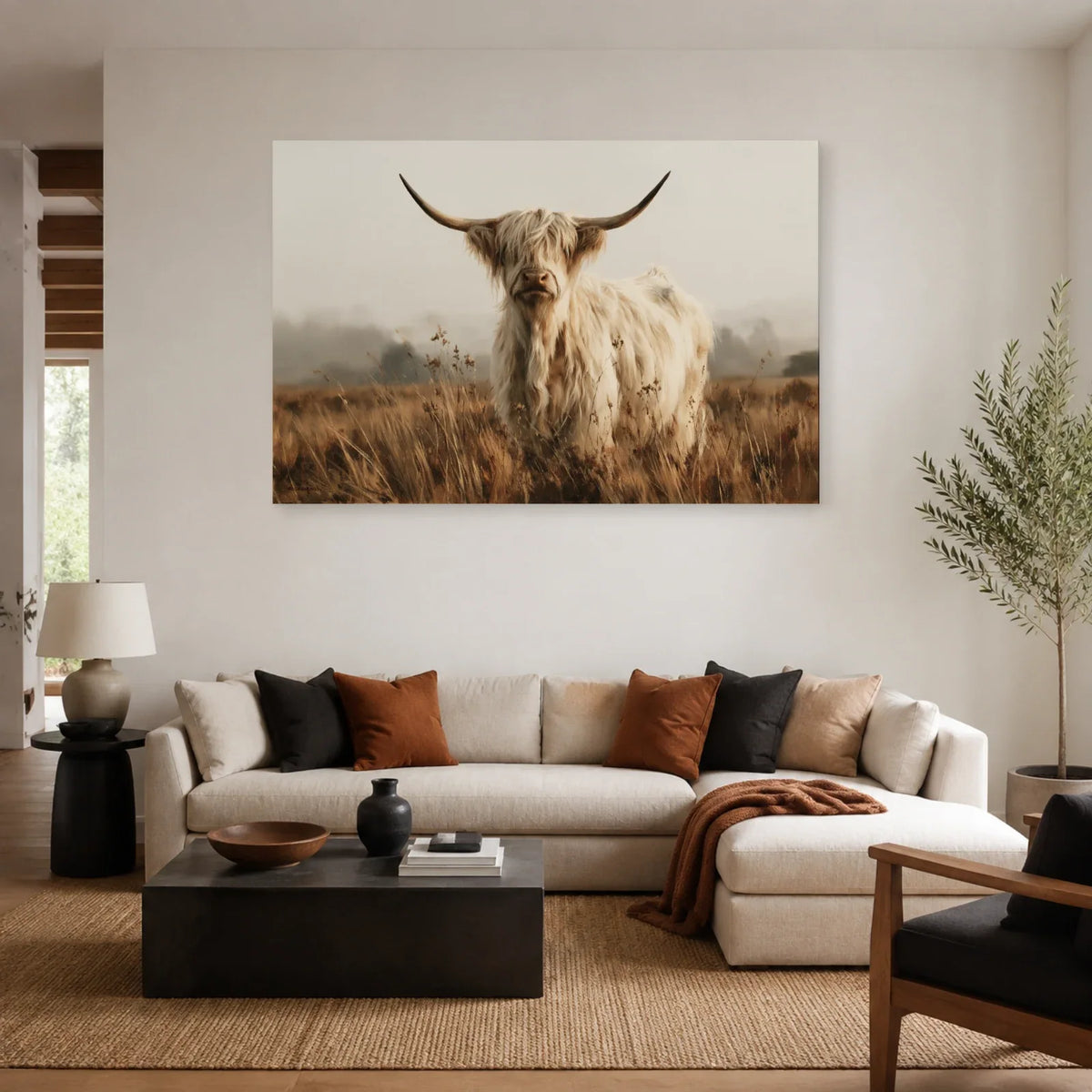 Tableau Vache Highland Beige présenté dans un salon - Art Virtuoso