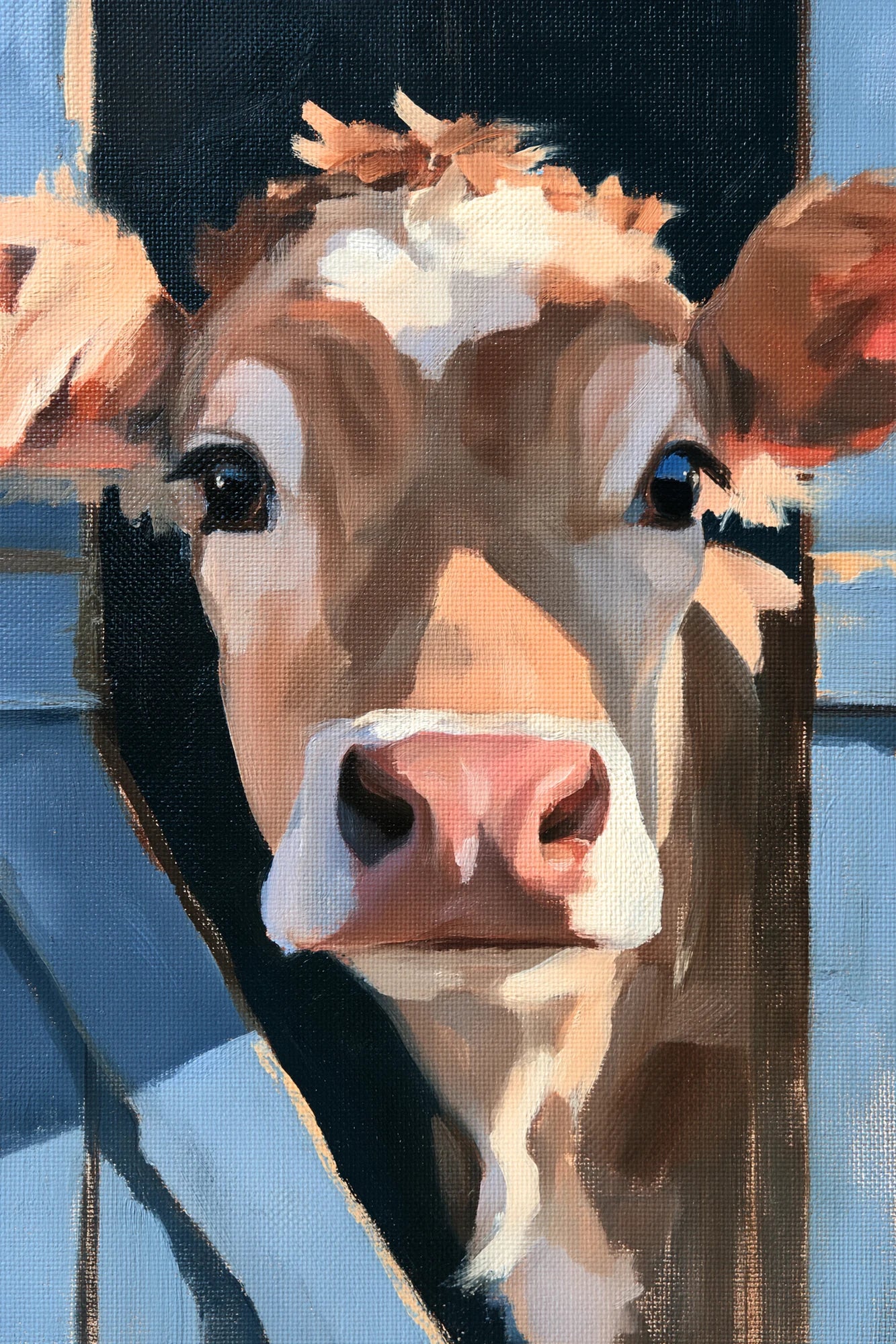Tableau Vache à la Porte de l’Étable, vache curieuse passant la tete dans une ouverture bleue, format S - Art Virtuoso