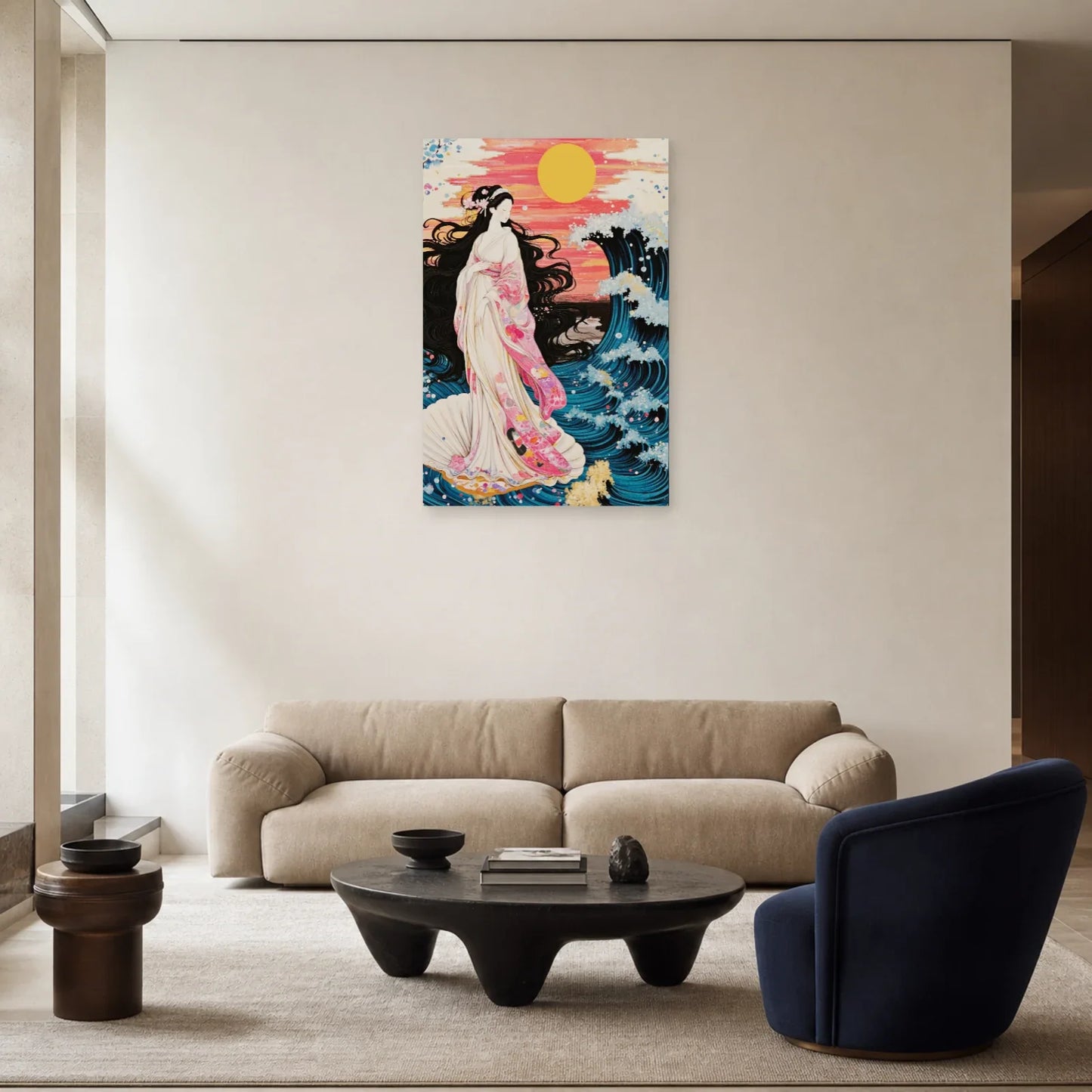 Tableau femme japonaise et vague exposé dans un salon clair